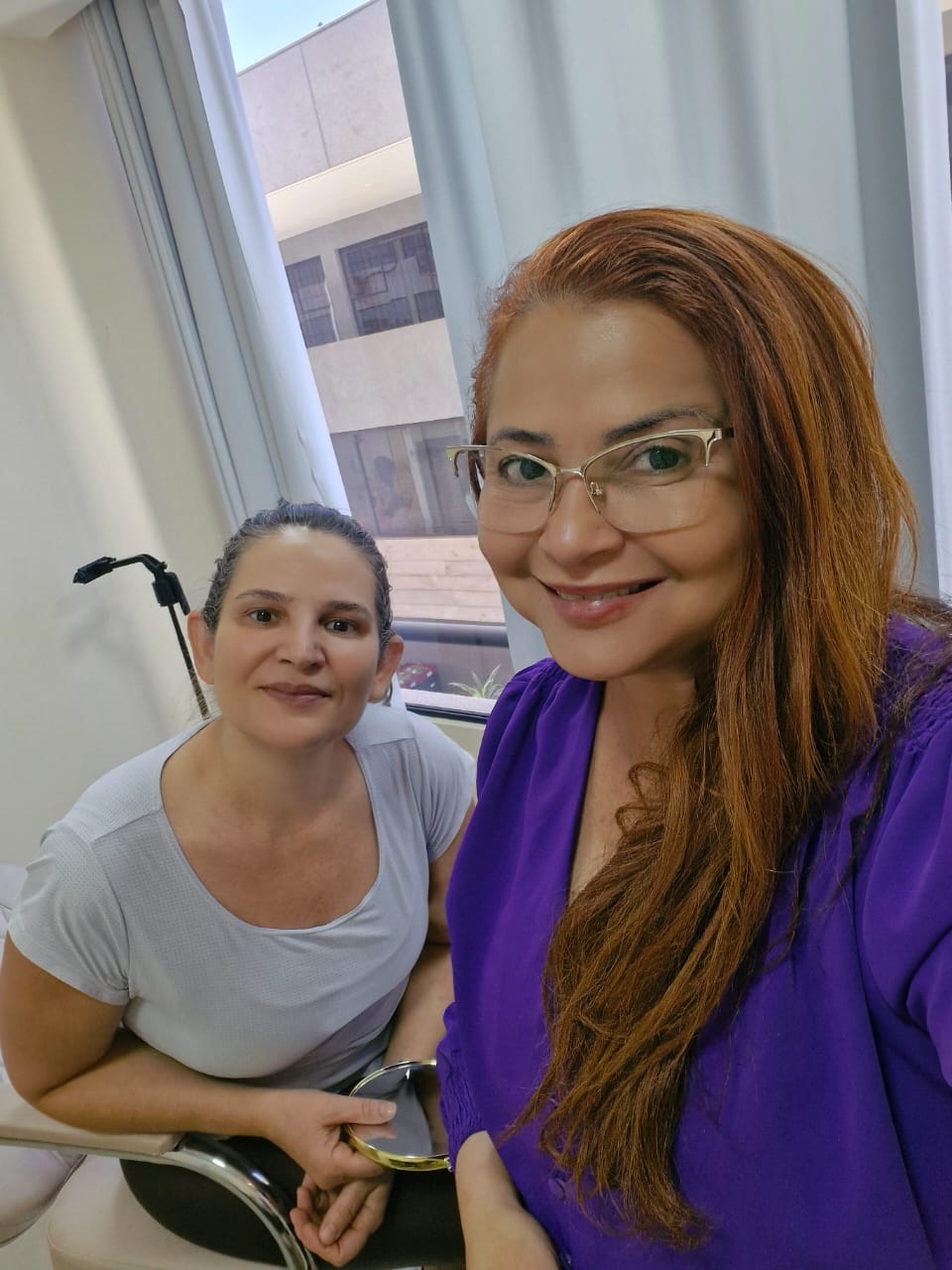 Paciente feliz após atendimento